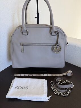 NWOT Michael Kors Light Gray Pebbled Leather Satchel with MK Charm & Chain Strap